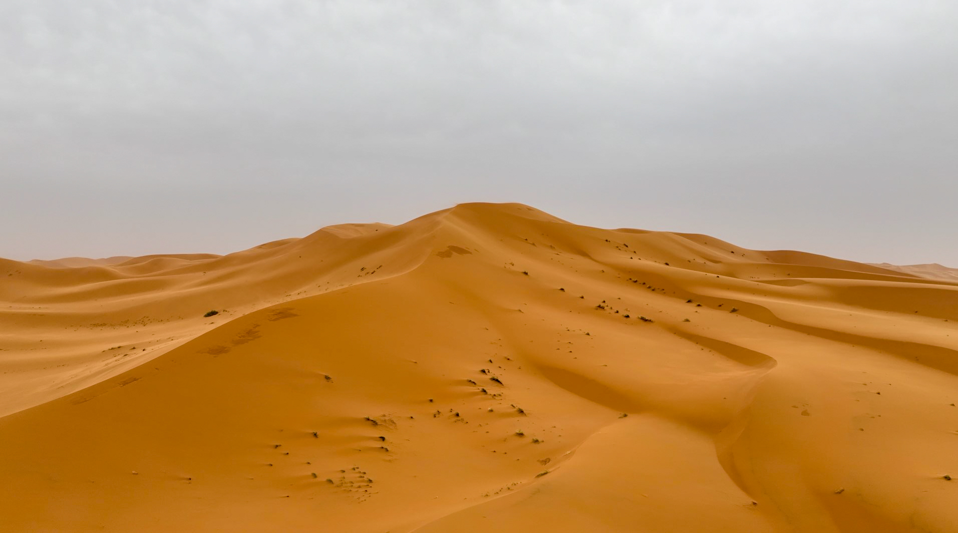 Désert de Merzouga – Vue aérienne des dunes de l'Erg Chebbi